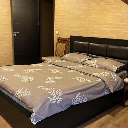 Beautiful Apartment On Atoneli Tbilisi Exterior foto