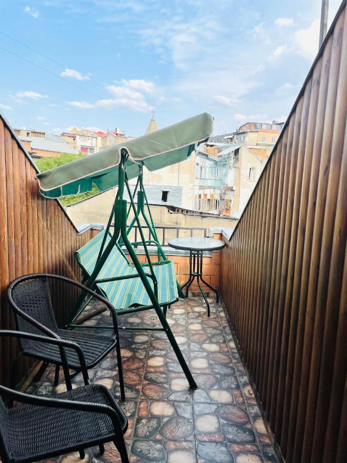 Beautiful Apartment On Atoneli Tbilisi Exterior foto
